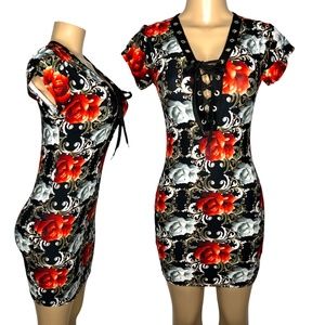 New Floral Bodycom Women Short Dress Size S/M Stretchy Casual V-Neck Dress